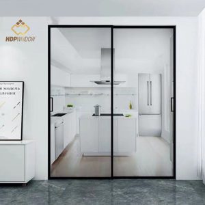 Hệ cửa lùa slim 2 cánh lắp đặt cho lối vào phòng bếp, giúp ngăn mùi hiệu quả.